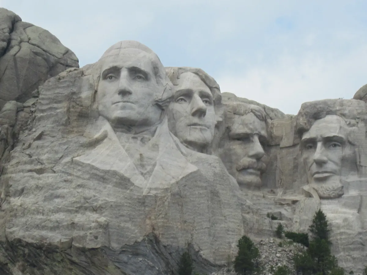 WEST2009_D13_MountRushmoreNM_004.jpg