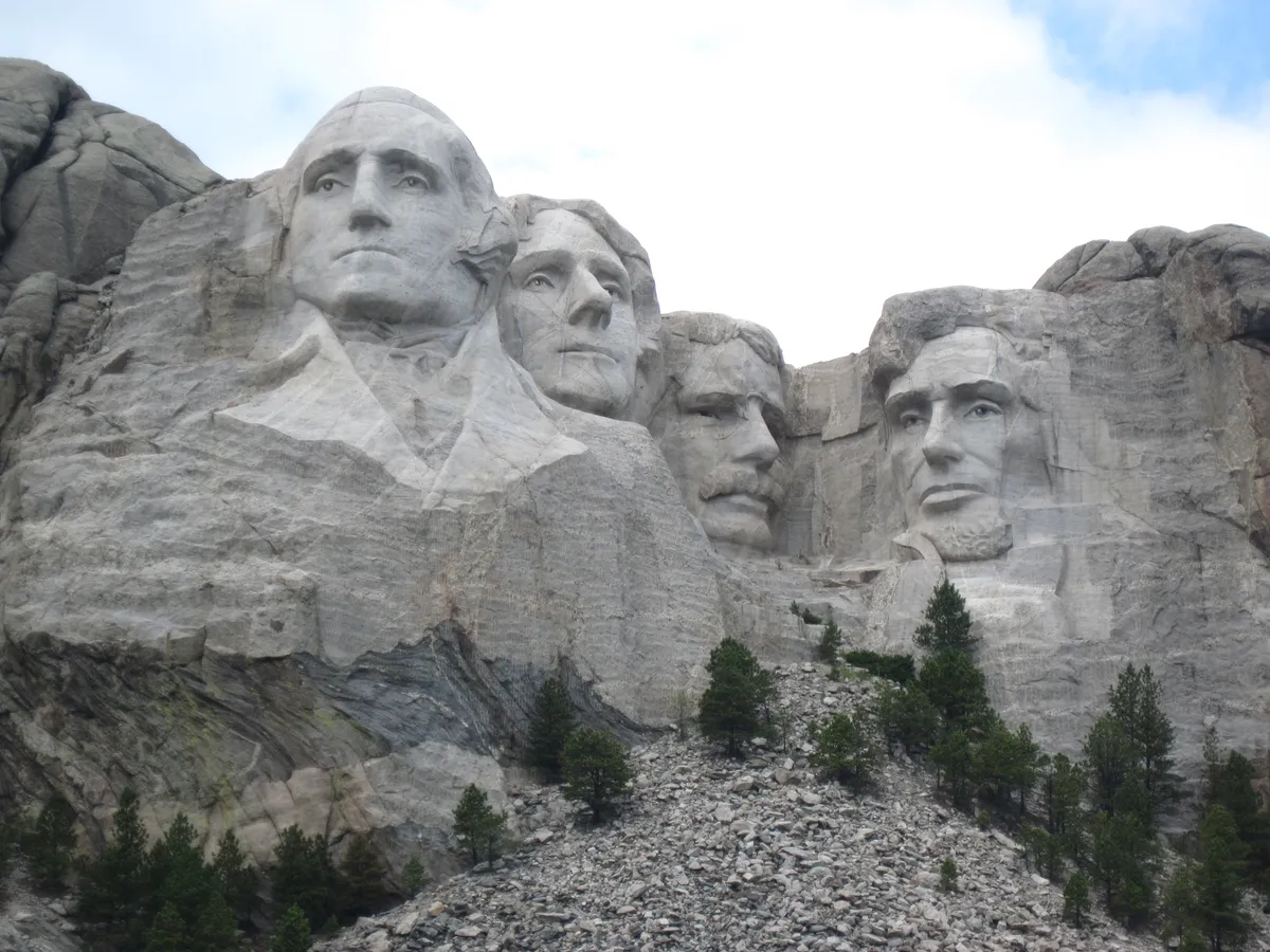 WEST2009_D13_MountRushmoreNM_010.jpg