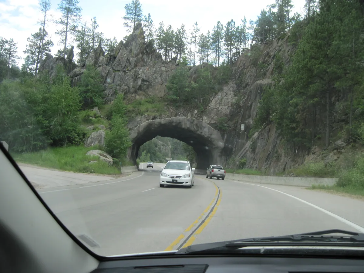 WEST2009_D13_SouthDakotaDrive_017.jpg